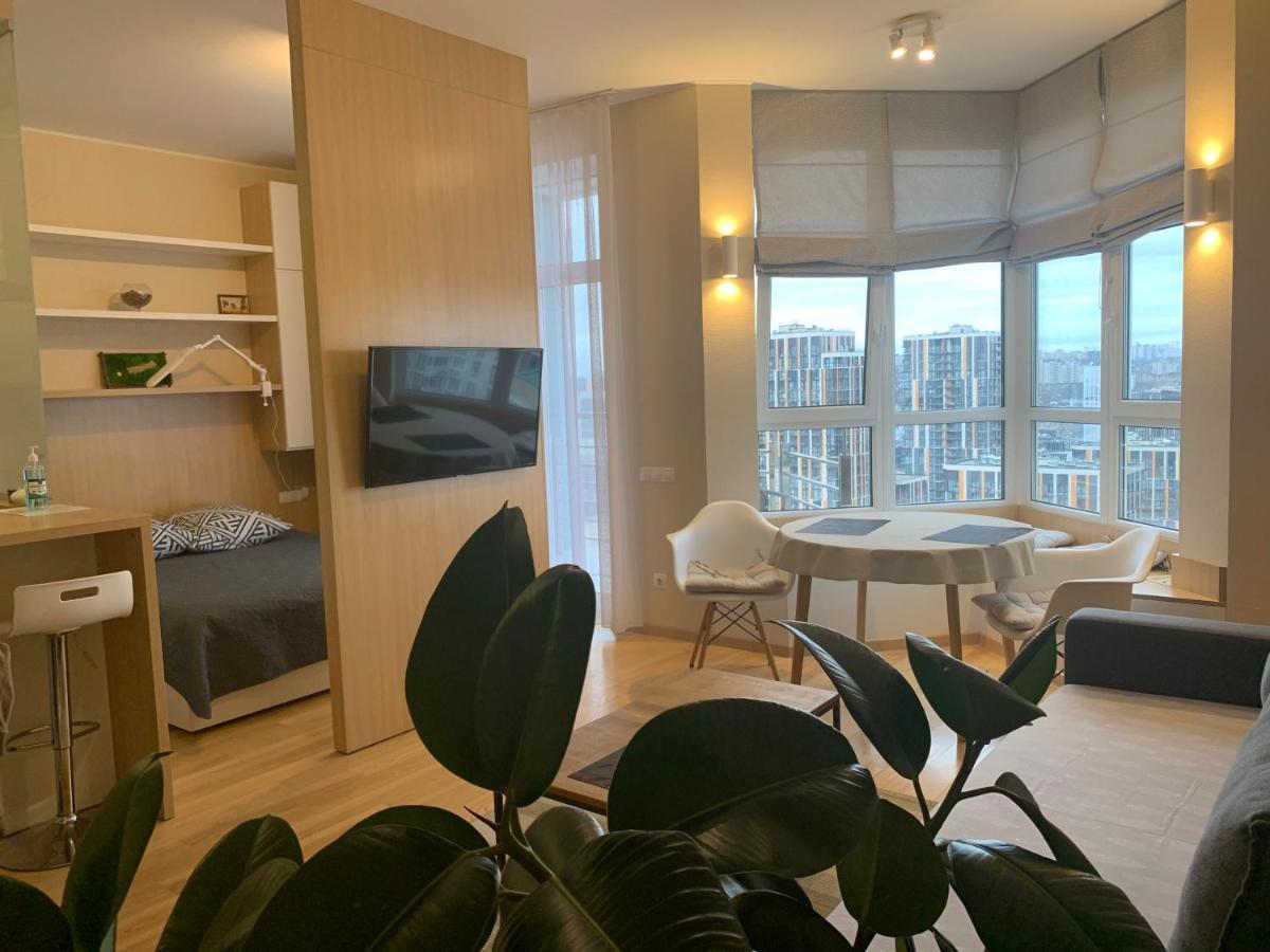 Comfortable Apartments French Quarter Акумулятори Світло Інтернет Завжди 키예프 외부 사진