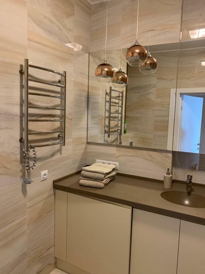Comfortable Apartments French Quarter Акумулятори Світло Інтернет Завжди 키예프 외부 사진